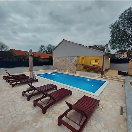 Villa Ana Marija - Family Destination With Heated Pool